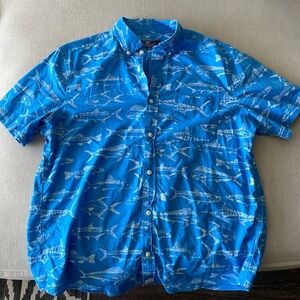 Vineyard vines button down short sleeve shirt